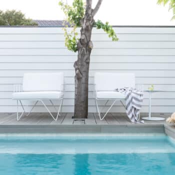 Highlighting a composite pool decking on a more stylish way.